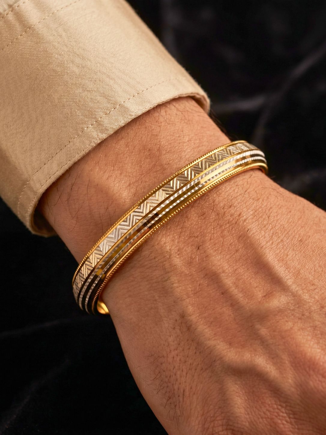 The Ivory – Premium Gold-Finish Kada