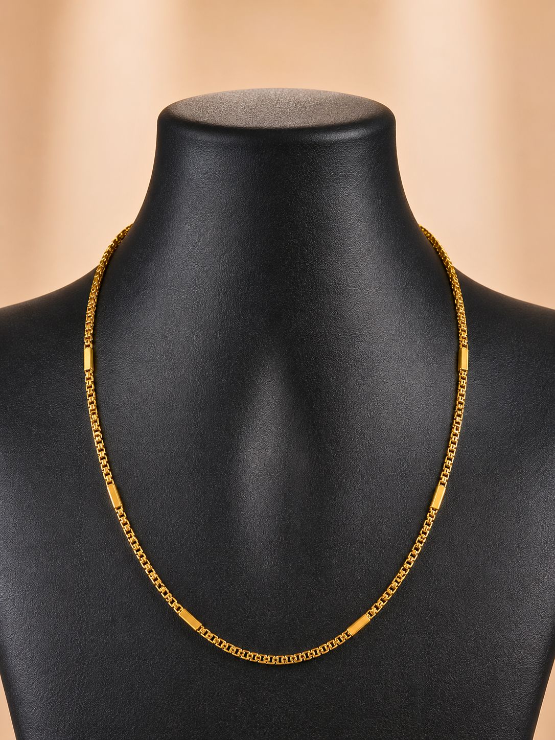 The Vertex – Premium Gold-Finish Chain